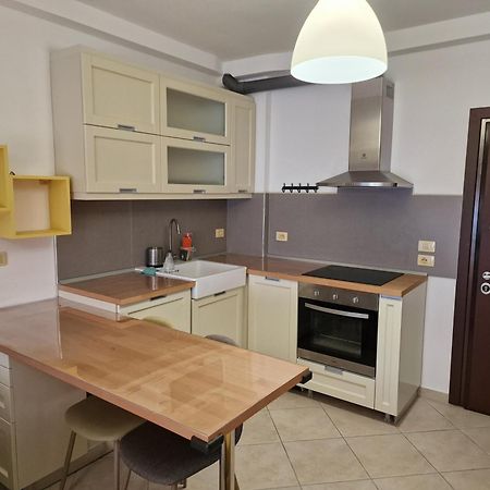 Beachfront Apartment Σαράντα Εξωτερικό φωτογραφία