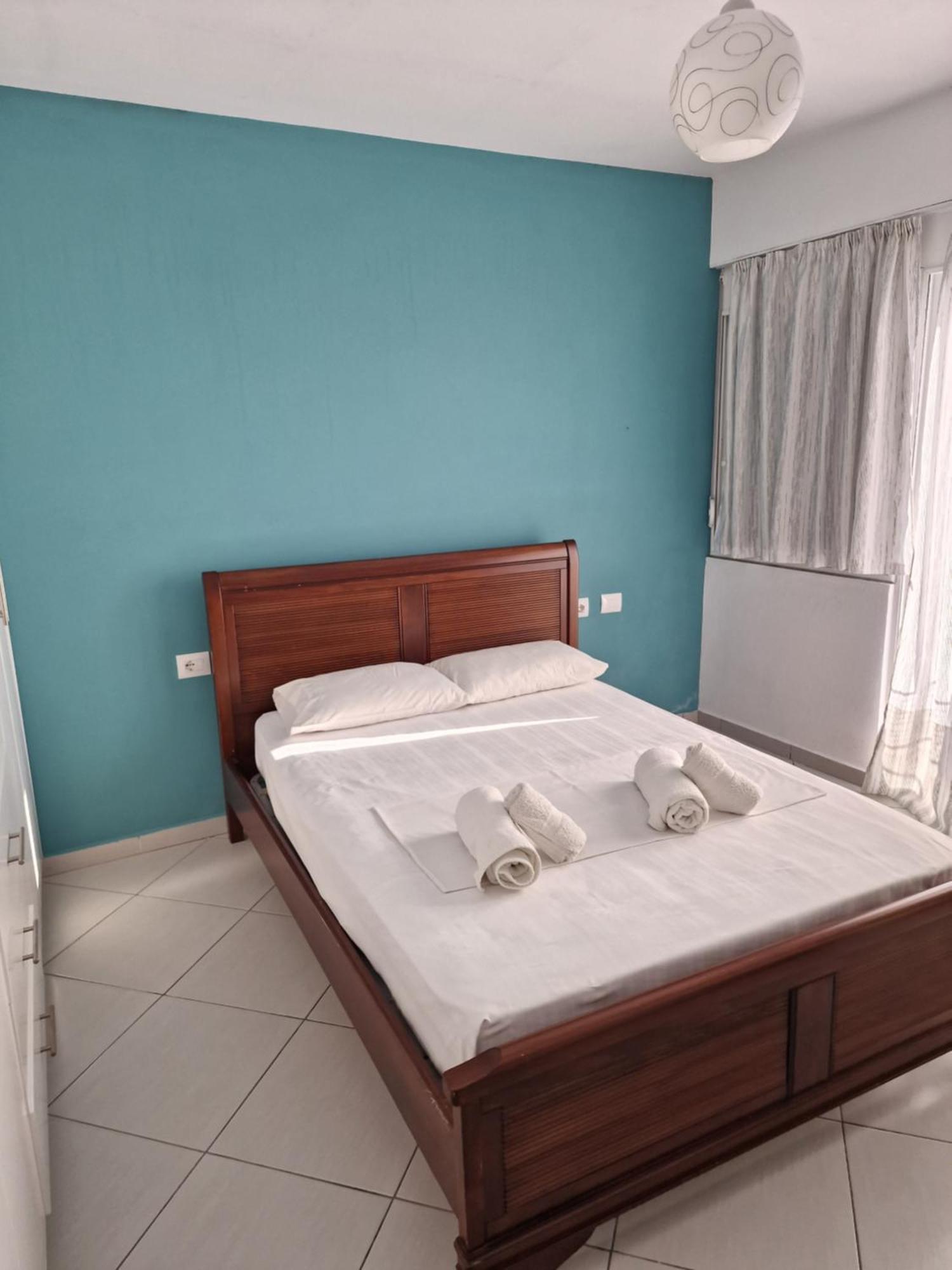 Beachfront Apartment Σαράντα Εξωτερικό φωτογραφία