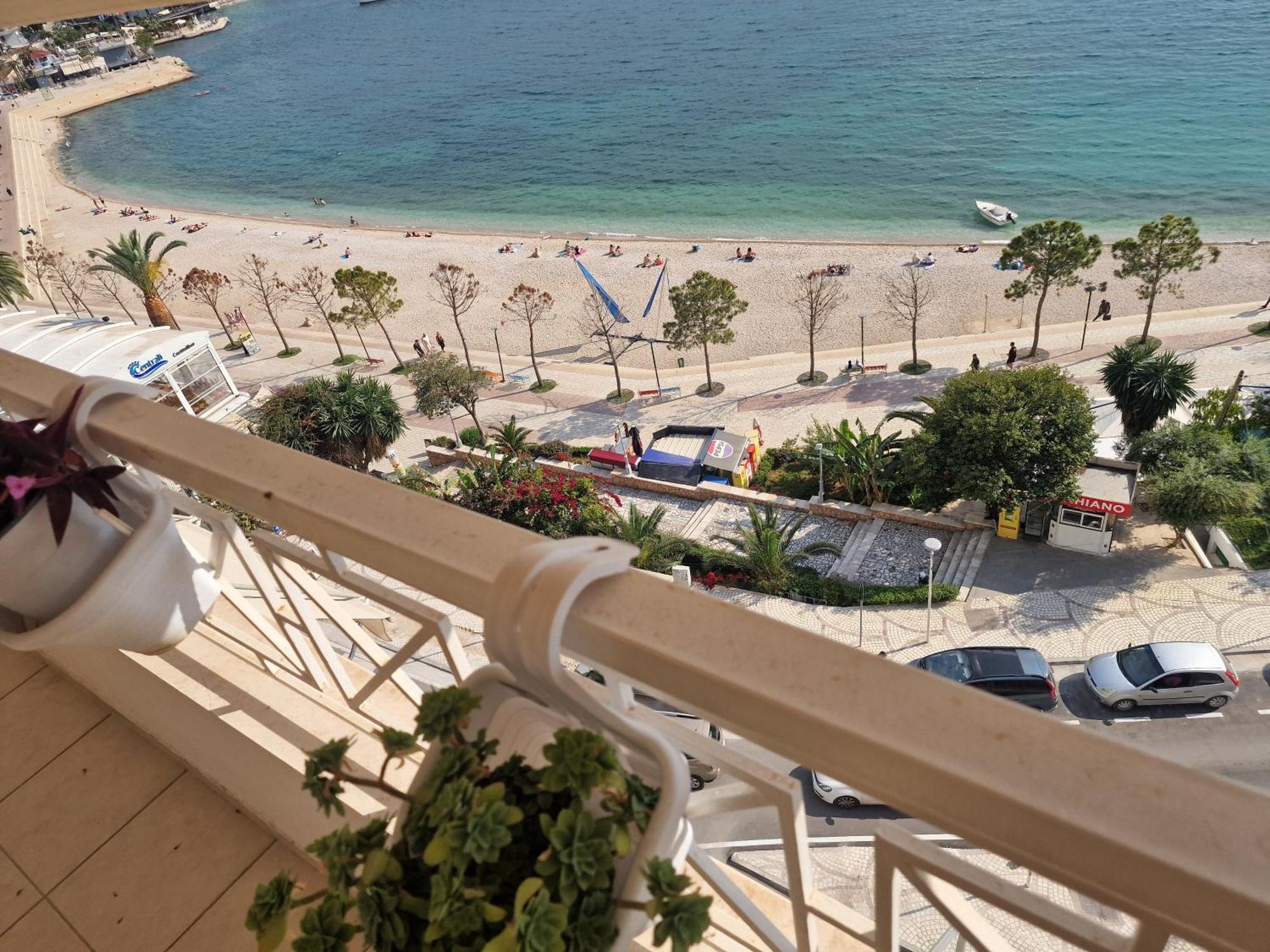 Beachfront Apartment Σαράντα Εξωτερικό φωτογραφία