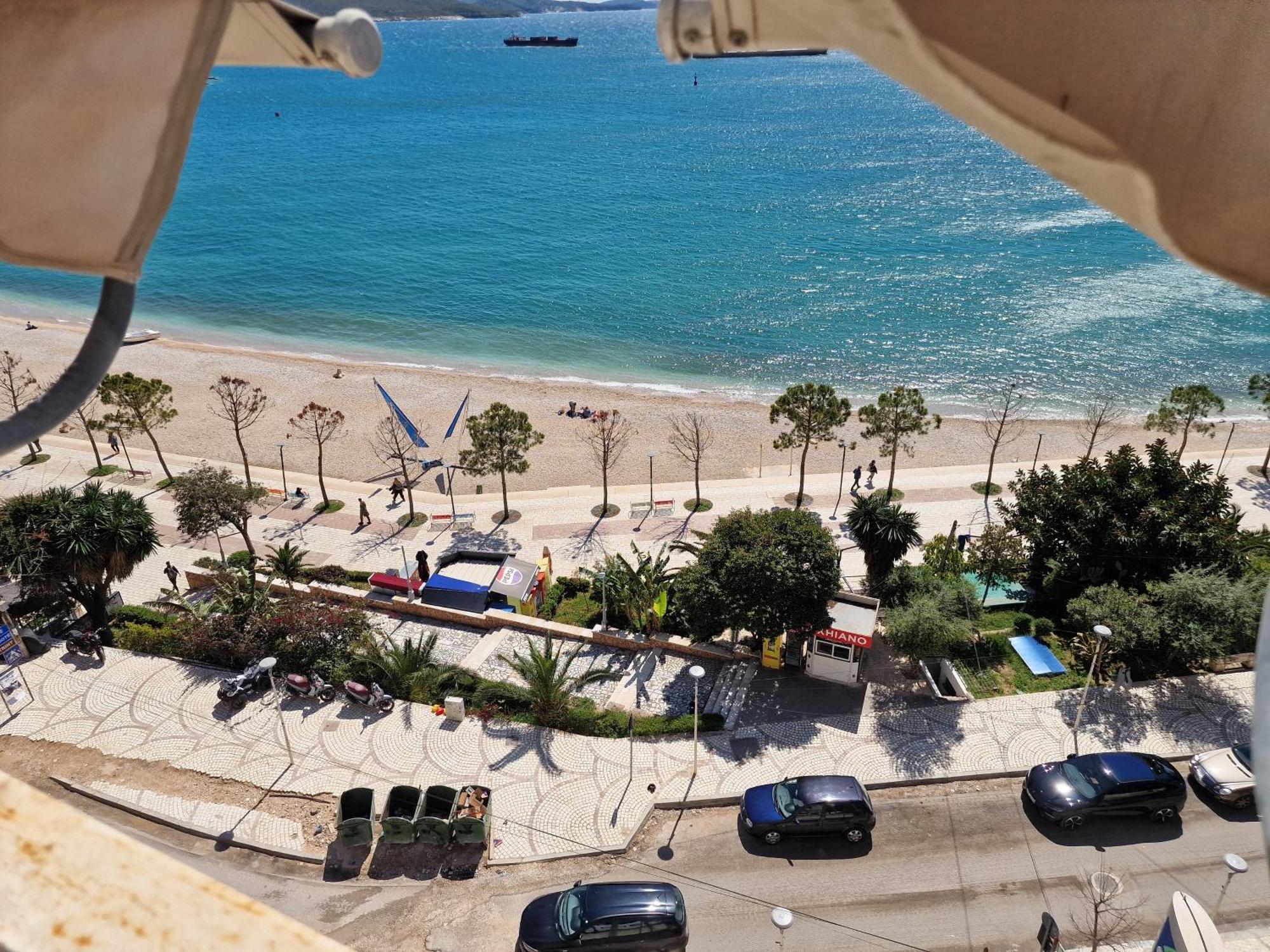 Beachfront Apartment Σαράντα Εξωτερικό φωτογραφία